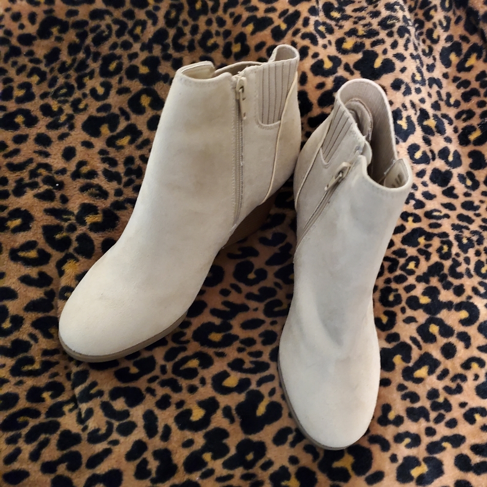 Market & Spruce booties